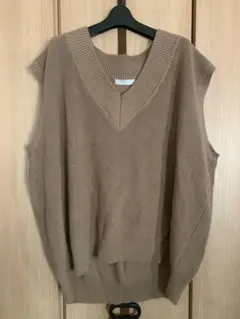 Vネックニットベスト 古着 SENCE OF PLACEのサムネイル