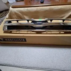 ハイエース　フロントグリルのサムネイル