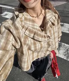 CIAOPANIC ビックカラーチェックフリルショートシャツ　ベージュ