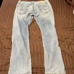 Levi's ストレートデニム　ライトブルー