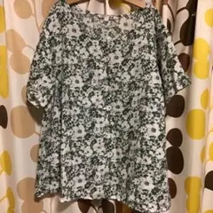 LIBERTY 半袖花柄トップス M