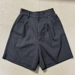 センスオブプレイス グレー ショートパンツ　バミューダパンツ