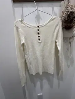 アイボリー リブ編み 長袖セーター