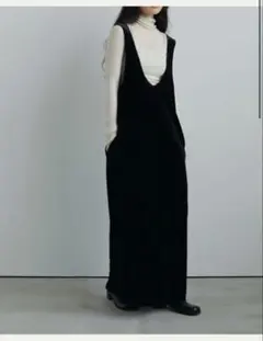 anuke Velour Uneck Onepiece