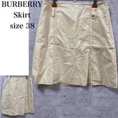 y2k BURBERRY ミニスカート アイボリー サイズ38のサムネイル