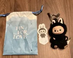 （R）ラブブ PIN FOR LOVE アルファベット イニシャル　ブラック