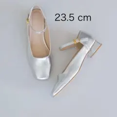 menue スクエアトゥ ストラップ パンプス シルバー 23.5cm