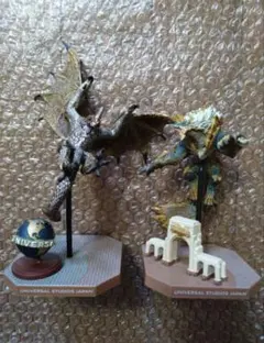 USJ モンスターハンター　フィギュア　2体セット　ジンオウガ　セルレギオス