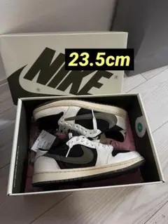 Travis Scott Nike Air Jordan 1 ミディアムオリーブ