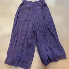 ユニクロプリーツパンツ