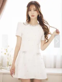 【試着一度のみ美品】ビジュー＊ツイードワンピース＊春ワンピ【定価50%引き】