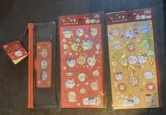 ちいかわ　シール2種類とミニポーチ