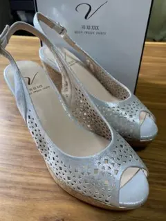 ヴィセヴントゥエルヴサーティ サンダル