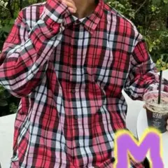 新品♦値下げしました♦バスケット編み　メッシュ　チェックシャツ♦赤色系♦Ｍサイズ