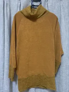 【美品】 異素材切り替えタートルニット　ブラウン