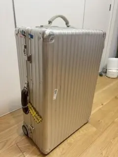 廃盤】RIMOWA リモワ トパーズゴールド 915.52 2輪 機内持ち込み