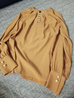 上質上品　パフスリーブシャツ　L