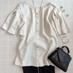 【2way】軽量 ハイストレッチ フレア袖 ブラウス ベージュ 接触冷感 洗えるのサムネイル
