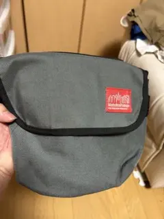Manhattan Portage グレーショルダーバッグ