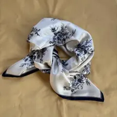 ルイシャンタン シルク花柄スカーフ
