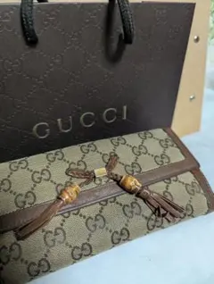 美品　GUCCI GGキャンバス 長財布 ブラウン　リボン付