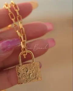 Item thumbnail for item 41accbe7-aeed-47ff-81c3-b6042e2dcbce