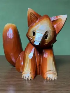 キツネ　木彫り　置物