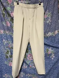 ★超美品★ROPÉ PICNIC テーパードパンツM ベージュ　センタープレス