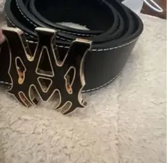 アミリー ブラックレザーベルト ロゴ付き