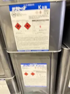 AGCポリマー建材 サラセーヌK 主剤 硬化剤セット - メルカリ