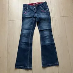 Item thumbnail for item 006d2d30-b1f5-4bf9-bd62-9267d70ff993