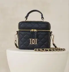 Darich ダーリッチ キルティングスクエアミニバッグ ゴールドパーツ