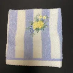 ローラアシュレイのハンドタオル