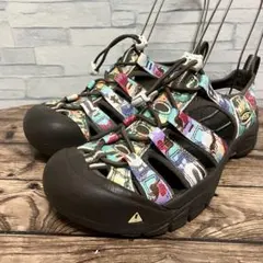 【23.5】KEEN ニューポートH2 マルチ柄 スポーツサンダル