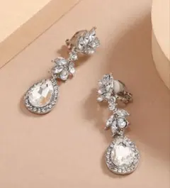 【新品未使用】前撮り 結婚式 フォトウェディング シルバー ブライダルイヤリング