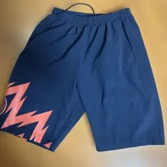 adidas ネイビー ハーフパンツ