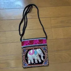 象の刺繍ショルダーバッグ ハンドメイド