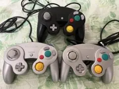 ゲームキューブ コントローラー シルバー2個　互換1個　計3点セット