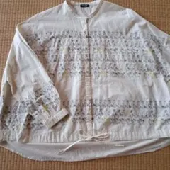Marble SUD ウサギ刺繍 長袖ブラウス バンドカラーのサムネイル