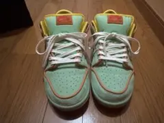 NIKE ナイキ SB DUNK LOW スニーカー　メンズ