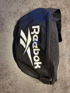 Reebok ボディバッグ ウエストポーチ ブラックのサムネイル