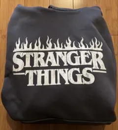 GU ストレンジャーシングス パーカー