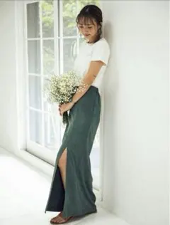 CREDONA Deep slit skirt クレドナ BabyKiyのサムネイル