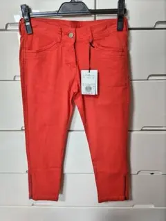 プラステ　クロップドパンツ　裾ジップ　赤　パンツ　新品