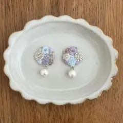 花に一粒ピアス　アクアのサムネイル