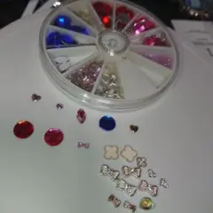 レジン ネイル スライドケース入り スタッズ ストーン メタルパーツ詰め合わせ