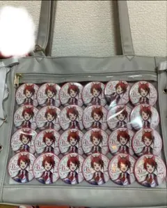 莉犬 80個 缶バッジ まとめ売り 痛バッグ すとめも10 莉犬くん 缶バッチ まとめ売り 80 旗持ち - メルカリ