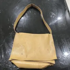 miumiu archive leather bagのサムネイル
