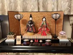 伝統的なひな人形セット