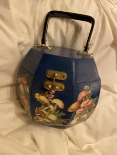 Item thumbnail for item be906373-b2c6-438c-95a8-e6932286170b